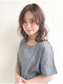 センターパートのウザバングヘア