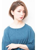 大人かわいいグレージュ小顔ナチュラルショートボブ