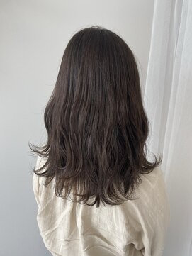 ユルフ(yulf) 透明感と艶感叶うグレージュcolor[津市/津駅/久居/久居駅]