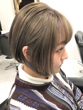 ザ アクネ 岡崎竜美丘店(THE ACNE) ケアブリーチ＿ミニボブ＿黒髪卒業式＿ミルクティベージュ＿102