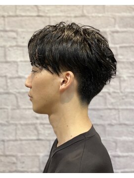 グレイスフル バーバープラチナム 六本木店(Graceful Barber platinum) ナチュラルセンターパート