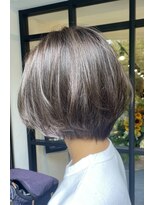 アイフィール アヴェダ 瑞江店(i feel AVEDA)&nbsp;ショートボブ　アッシュグレージュ