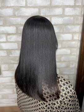 ルート(Route) ツヤ髪ストレート