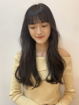 モイシェン(mauschen) 黒髪ロングヘア
