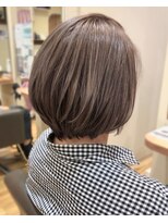 フェリエットバイビークール(feliette by Be-COOL) ショートボブ・ブリーチ有りグレージュカラー