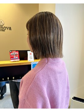 ビアノバ(via nova) ぱつっとボブの束感スタイル