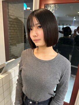 シイ(SIE) Bob cut