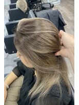 ヴェロニカ バイ ソル(Veronica by SOL) シャドウルーツ