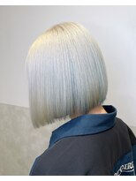 ルシティ(Le City)&nbsp;white bob 【ダブルカラー/ブリーチ/髪質改善】