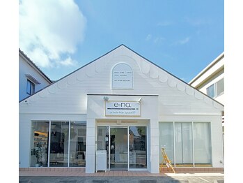 e-na（ private hair space）
