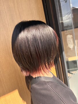 ニュートラル ヘアーアンドビューティー(NEUTRAL hair&beauty) インナーカラーで個性派