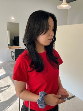 アワイ(awai) 黒髪ロングレイヤースタイル