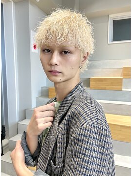 カケル(×.) ハイトーン×下ろしスパイキーショート