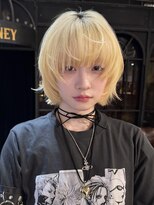 ノラ ヘアーサロン(NORA HAIR SALON)&nbsp;抜きっぱなしホワイトブロンド金髪ショートケアブリーチ