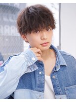 ラヴィス(LAVIS) リバースセンターパート/ニュアンスパーマ/ダウンバング/飯田