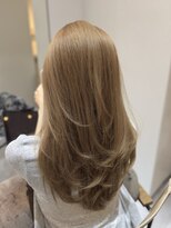 ロエ 恵比寿 代官山(ROE)&nbsp;オリーブベージュ　レイヤーカット　前髪　ブリーチなし　艶髪