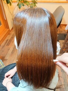 フィールカーム(Feel calm) 神辺/ミディアム/ナチュラルストレート/髪質改善/駅家/福山