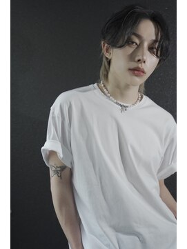 シン(syn) ゴールドウルフ