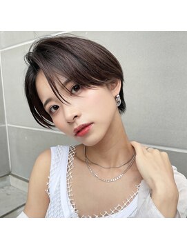 ラナ 渋谷(Lana) 【Chill】大人かわいいカーキグレージュマッシュショートボブ◎