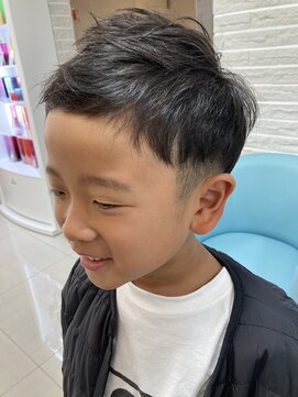 アールモンドヘア新世界 爽やかカット