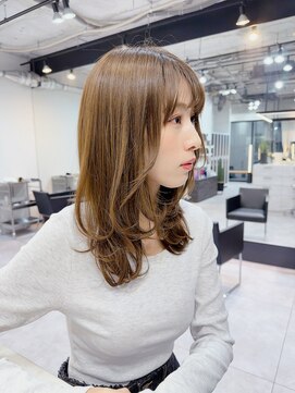 ファンナギンザ(FaNNa ginza) くびれヘア/くびれミディアム/斜めバング/シースルーバング/前髪