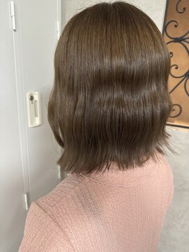 ルノン シェリー(LUNON cheliy) オリーブベージュ/ブリーチなし/ツヤ髪