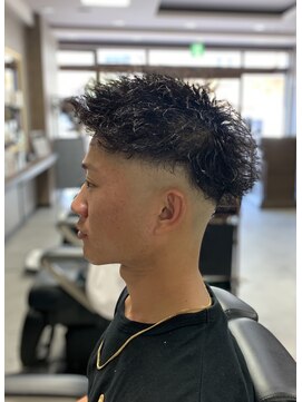 ネクサスアンドコー 浦安店(NEXUS&Co.) スパイキーショート×ツイスト