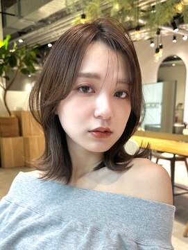 ミンクスオーバー(MINX OVER) 【ボブ】ボブルフ/ネビージュ/小顔/ワンレン