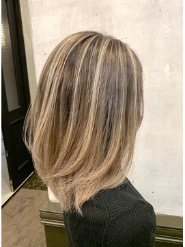 ジョージグランデ(JO-JI grande) 20代30代40代/髪質改善/ハイライト/インナーカラー/白髪ぼかし