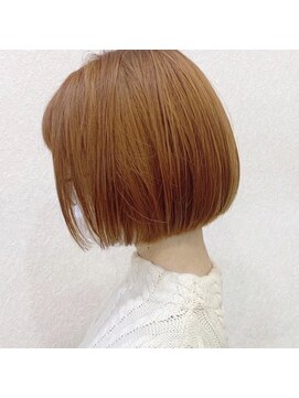 アグラントープ(a Gland taupe) まとまり重視ツヤミニボブ