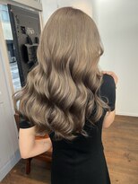 ディーエヌエー バイ エゴル(DiNA by ENGOL)&nbsp;1ブリーチで叶う透明感カラー