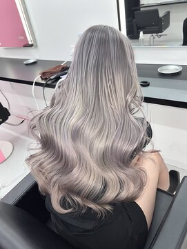 エゴ 池袋(EGO) ホワイトシルバーバレイヤージュ