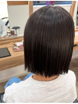切りっぱなしボブ