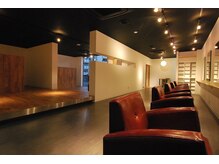 ハラカラ(harakara)の雰囲気（広い店内なのに少人数制なのでゆっくりくつろげます♪）