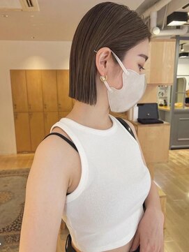 ノエ(noe) 透明感グレージュ×ボブ