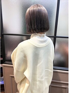 プチメゾントウキョウ(Petit Maison Tokyo) ラベンダーシルバー_内巻きボブ