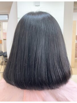 カットハウス はさみの部屋 柔らか内巻きボブ