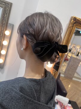 コワファースト させぼ五番街店(COIFF1RST) ゆるっとベロアリボンアレンジ★