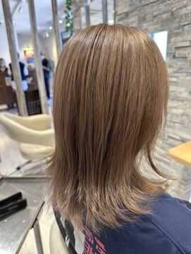 ファーストエンド 三ツ屋店(1st END.) ミルクティーベージュ