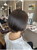 大人ショートミルクテーベージュハイライトレイヤーヘッドスパ