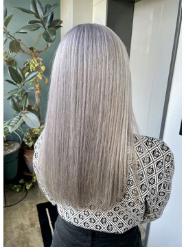 ビハインドザカーテン(BEHIND THE CURTAIN) ホワイトベージュ×ケアブリーチダブルカラー