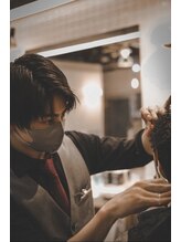ゼロスバーバー(0's BARBER SHOP) 店長 相島