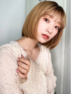 カバーヘア ブリス 川口(COVER HAIR bliss) 韓国風金髪ハイトーンカラー前下がりミニボブp1川口20代30代