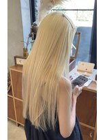 ナル(nalu.) ブロンド/ホワイトブロンド/抜きっぱなし/ケアブリーチ