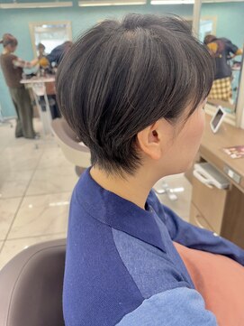 アッシュ 下北沢店(Ash) 黒髪くびれショート