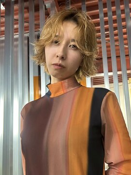 シロ(Shiro) トレンドミューズパーマ