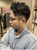 “癖毛＝武器”セットが楽な大人アップバング