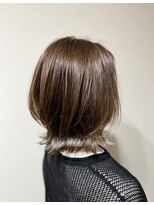 ハルジュヘアーリゾート(haruju HairResort) 【大人ウルフ×白髪ぼかしハイライト】