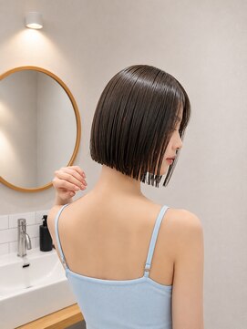 フォト 新宿三丁目(foto) 髪質改善縮毛矯正地毛風ストレート切りっぱなしボブ