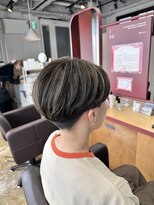 イロ ジェイアール JR奈良店(IRO)&nbsp;ハンサムショート風×刈り上げショート×コントラストハイライト